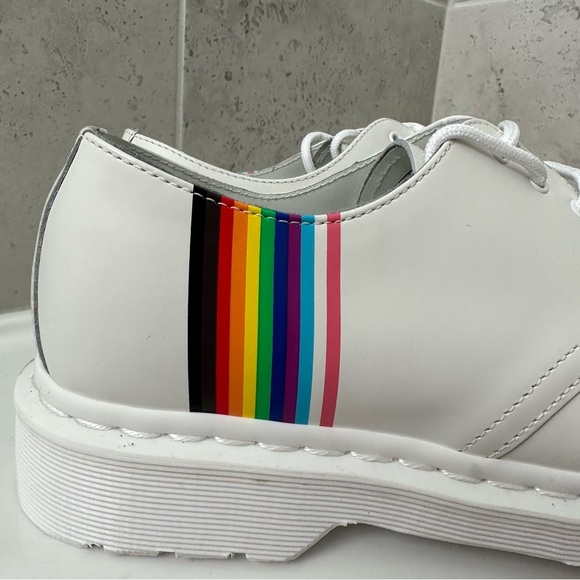 Dr. Martens 1461 Pride Oxford Shoes Size 8 Men/9 Women - Picture 9 of 16